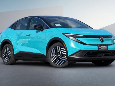 New 2026 Nissan Leaf SV+ w/ Floor Mat Package (SV+) image 2