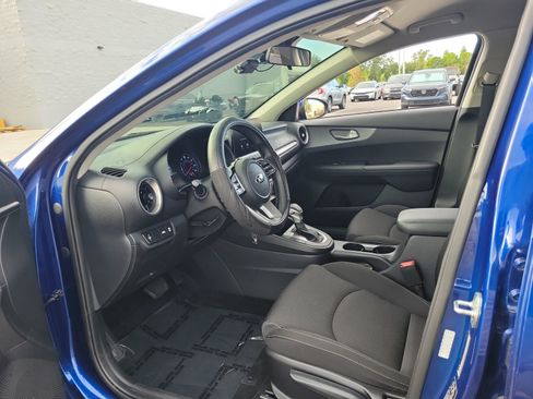 Used 2021 Kia Forte LXS FWD image 15