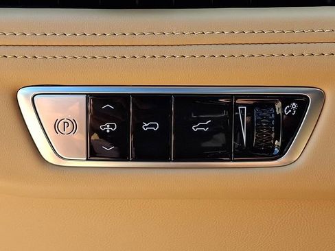 Certified 2026 Cadillac Escalade IQ Sport 2 AWD/4WD image 23