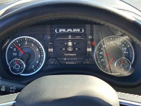 Used 2023 RAM 1500 Laramie AWD/4WD image 21