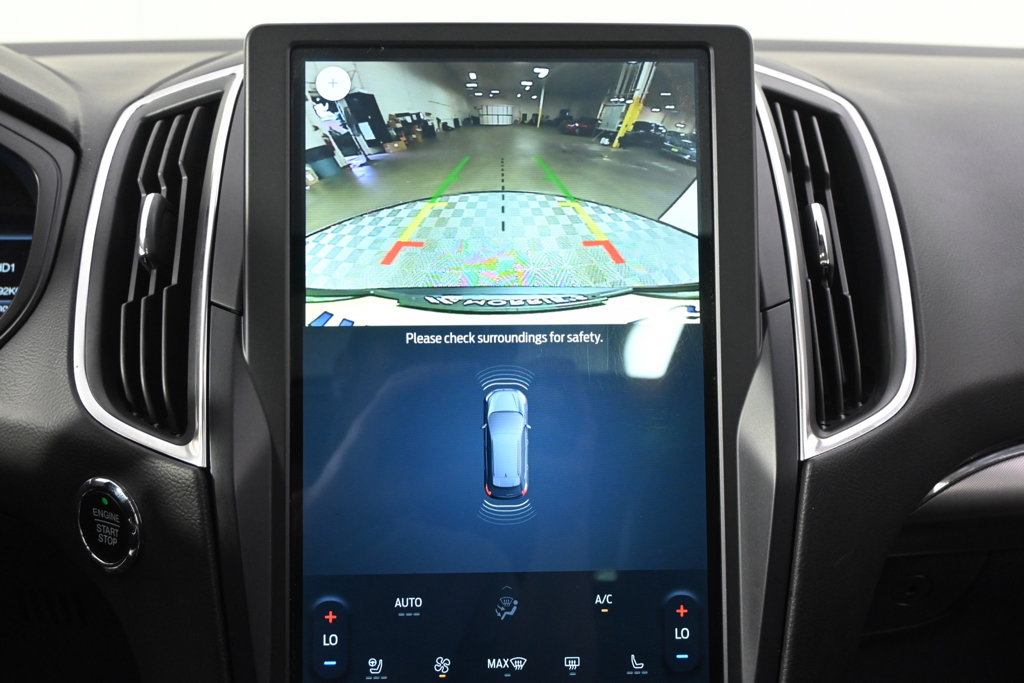 Used 2023 Ford Edge Titanium w/ Class II Trailer Tow Package AWD/4WD image 29