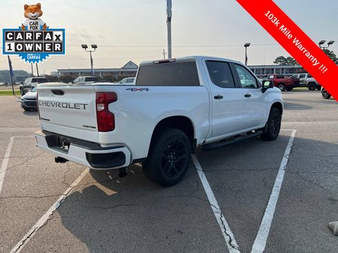Used 2025 Chevrolet Silverado 1500 Custom w/ Turbomax Blackout Package AWD/4WD image 5