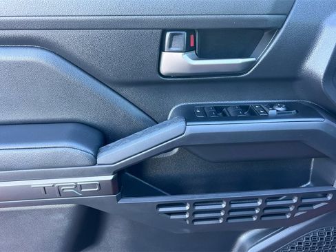 Used 2024 Toyota Tacoma TRD Off-Road image 14