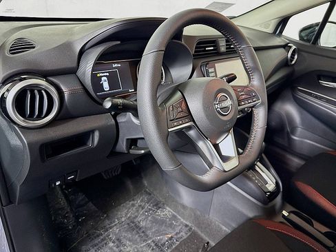 New 2025 Nissan Versa SR w/ Trunk Package image 9