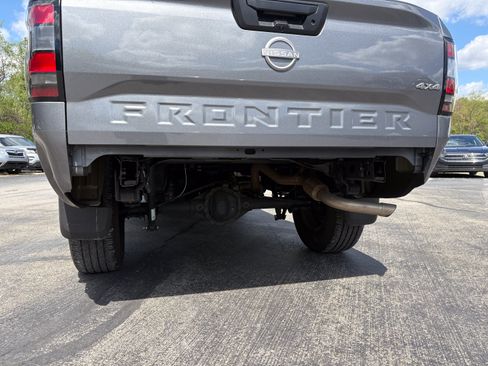 Used 2025 Nissan Frontier S AWD/4WD image 3