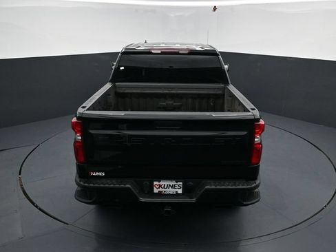 Used 2021 Chevrolet Silverado 1500 Custom Trail Boss w/ Midnight Edition AWD/4WD image 37