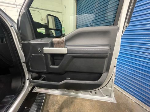 Used 2019 Ford F250 Lariat w/ Lariat Ultimate Package image 15