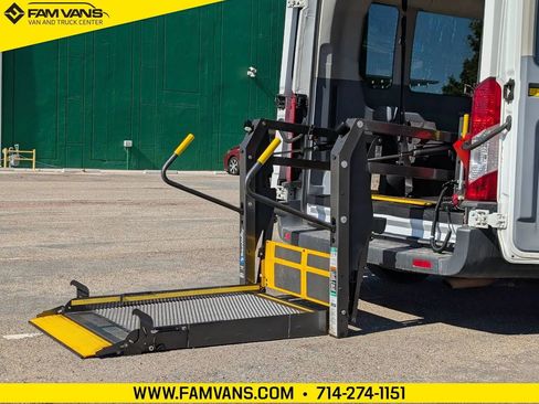 Used 2018 Ford Transit 350 XL image 2