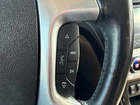 Used 2017 GMC Acadia Limited SLT AWD/4WD image 31