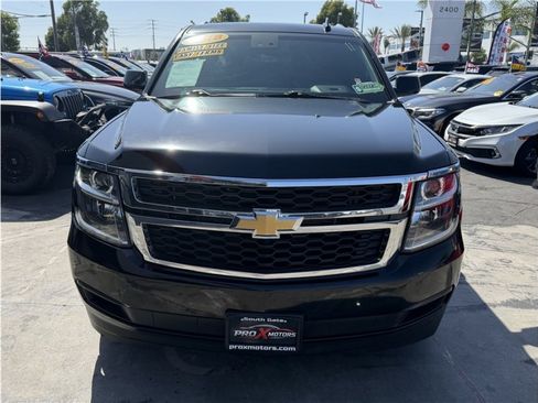 Used 2018 Chevrolet Suburban LT AWD/4WD image 2