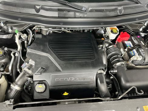 Used 2018 Ford Explorer Sport w/ Equipment Group 401A AWD/4WD image 36