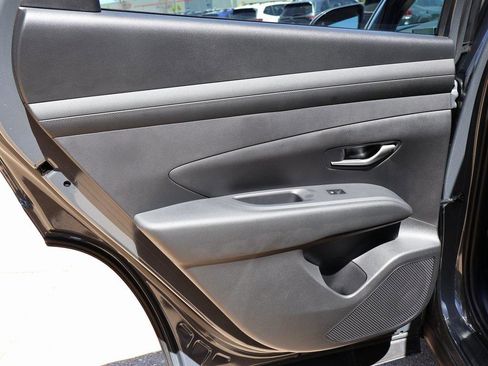 New 2025 Hyundai Tucson SE image 17