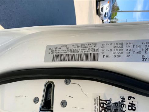 Used 2019 Jeep Compass Limited image 36