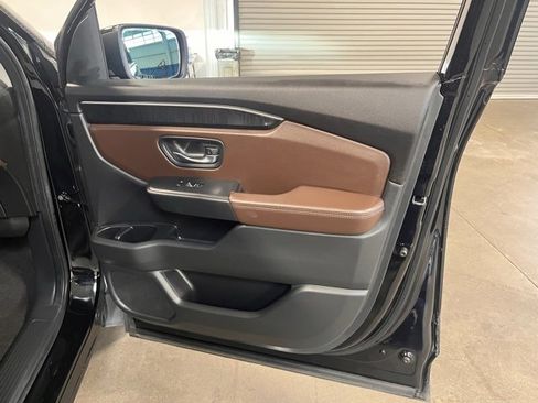 Used 2023 Honda Pilot Elite image 12