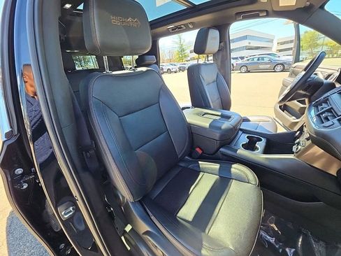 Used 2023 Chevrolet Tahoe High Country AWD/4WD image 37