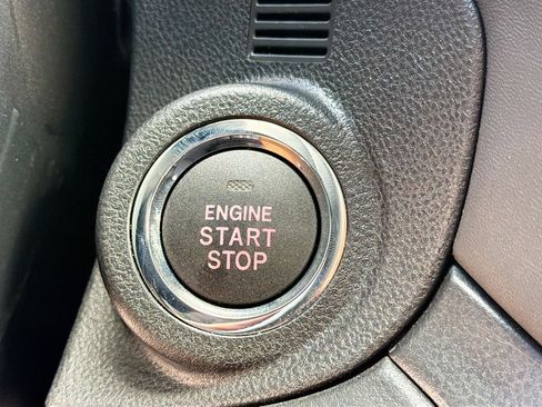 Used 2020 Subaru Outback Limited image 33