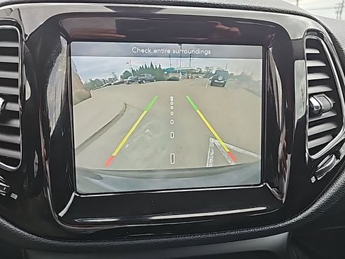 Used 2019 Jeep Compass Limited w/ Safety & Security Group image 34