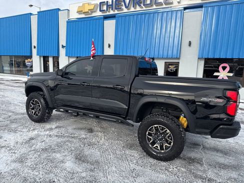 Used 2024 Chevrolet Colorado ZR2 w/ Technology Package image 15