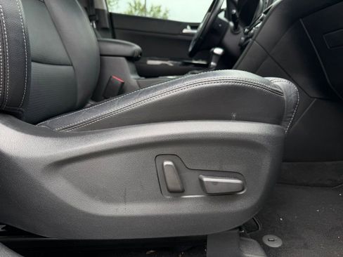 Used 2019 Kia Sportage EX w/ EX Technology Package FWD image 31