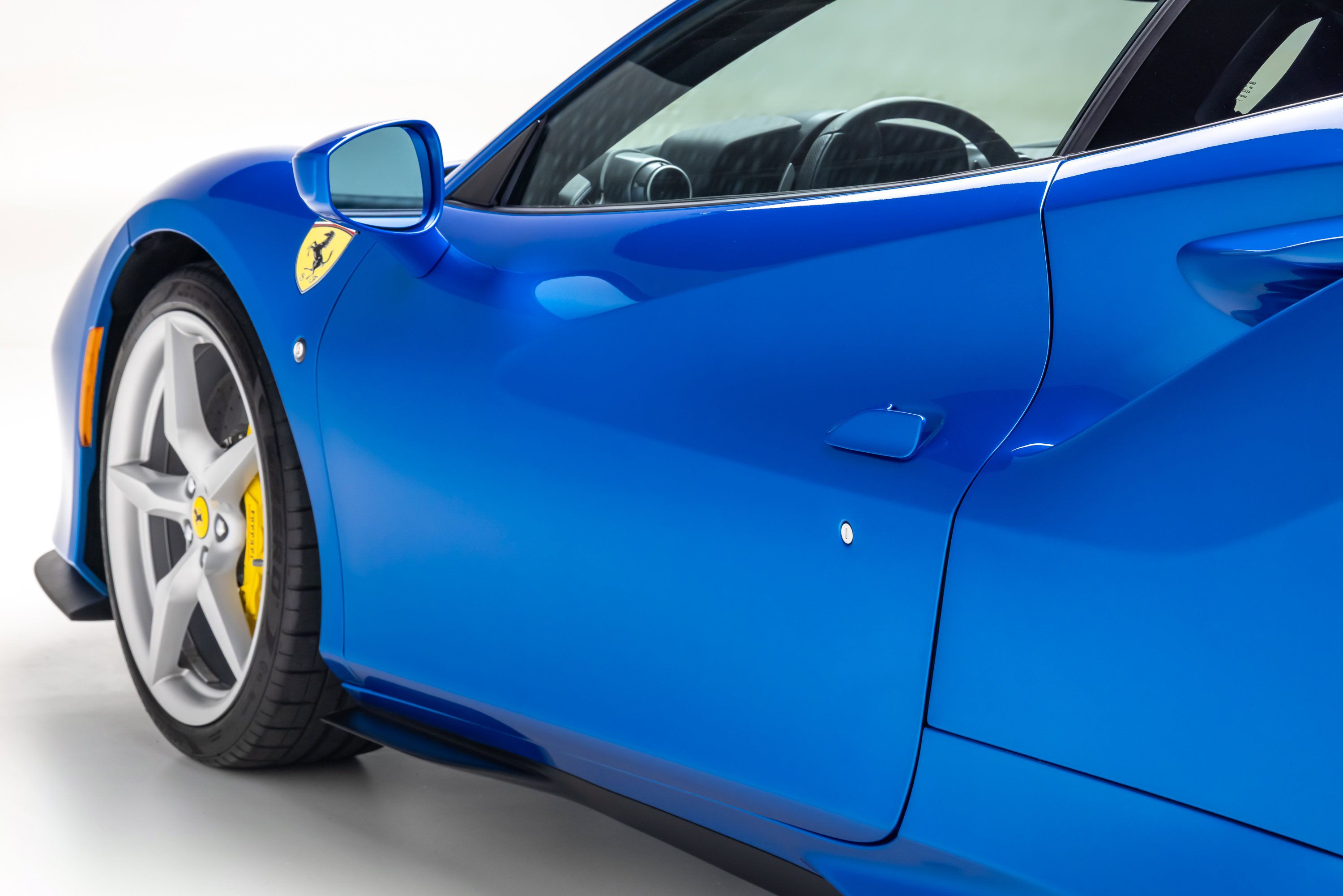 Certified 2021 Ferrari F8 Tributo RWD image 22