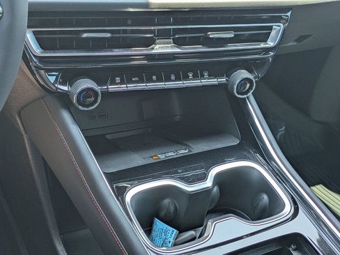 New 2026 Chevrolet Traverse RS FWD image 22