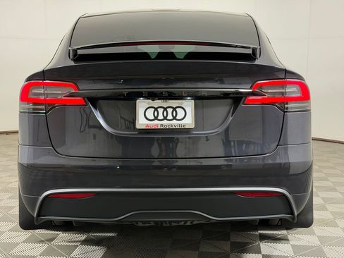 Used 2024 Tesla Model X image 10