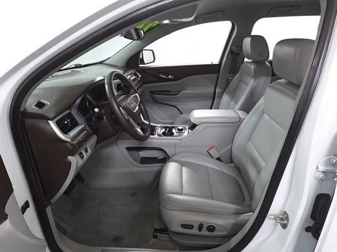 Used 2023 GMC Acadia SLT image 10