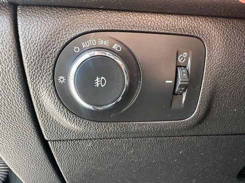 Used 2018 Chevrolet Cruze Premier w/ RS Package FWD image 23