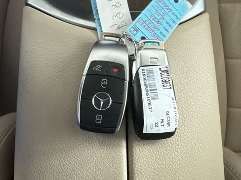 Certified 2022 Mercedes-Benz GLC 300 image 33