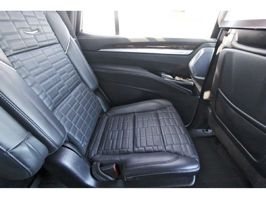 Certified 2026 Cadillac Escalade Platinum Sport w/ LPO, ONYX Package AWD/4WD image 11