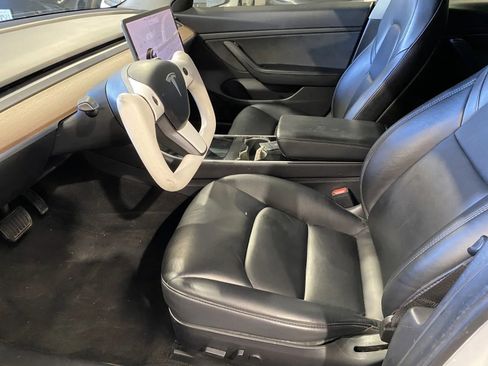 Used 2020 Tesla Model 3 Standard Range Plus image 11