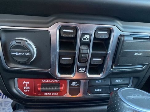 Used 2021 Jeep Gladiator Mojave image 27