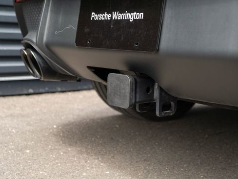 Certified 2025 Porsche Macan GTS image 63