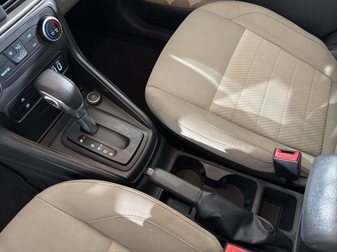 Used 2021 Ford EcoSport S image 23