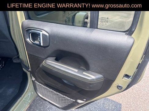 Used 2026 Jeep Wrangler Unlimited Sahara AWD/4WD image 34