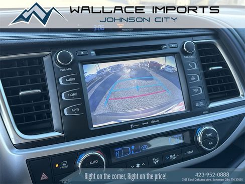 Used 2016 Toyota Highlander XLE image 29