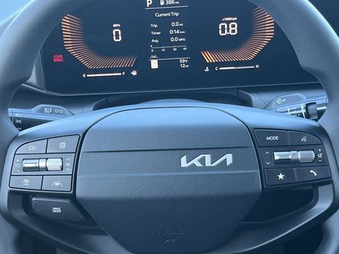 New 2026 Kia K4 LXS image 21