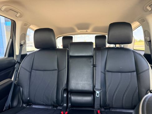 Used 2020 INFINITI QX60 Luxe w/ Essential Package FWD image 16