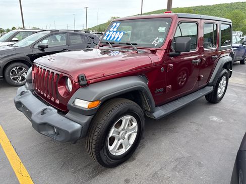 Used 2022 Jeep Wrangler Unlimited Sport AWD/4WD image 3
