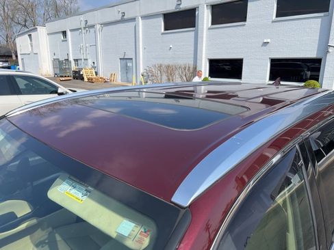 Used 2015 Toyota Highlander XLE image 9