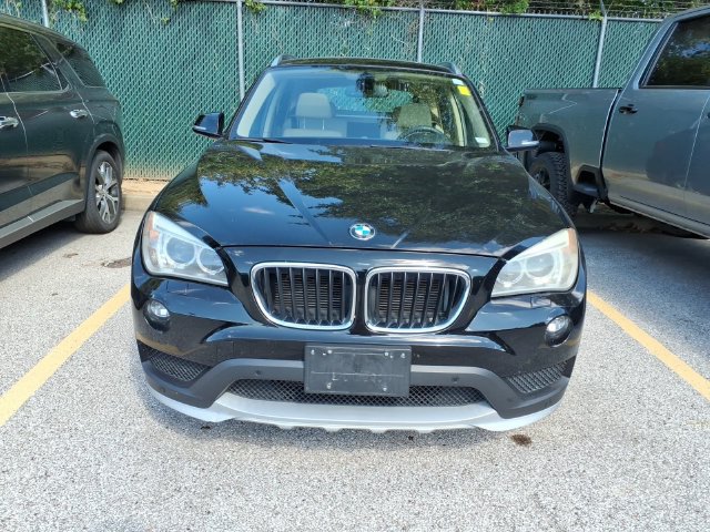 Used 2015 BMW X1 sDrive28i RWD image 2