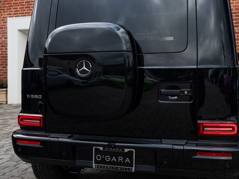 Used 2025 Mercedes-Benz G 580 w/ EQ Technology image 23
