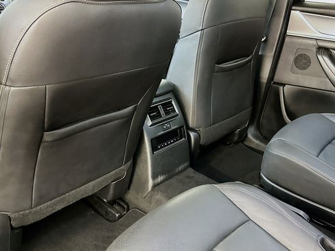 Used 2024 MAZDA CX-90 Plug-In Hybrid w/ Premium Pkg image 29