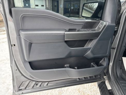 Used 2022 Ford F150 XLT w/ Equipment Group 302A High image 10