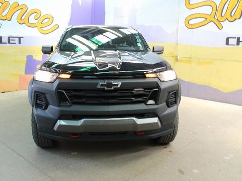 Used 2023 Chevrolet Colorado Trail Boss w/ Advanced Trailering Package image 3