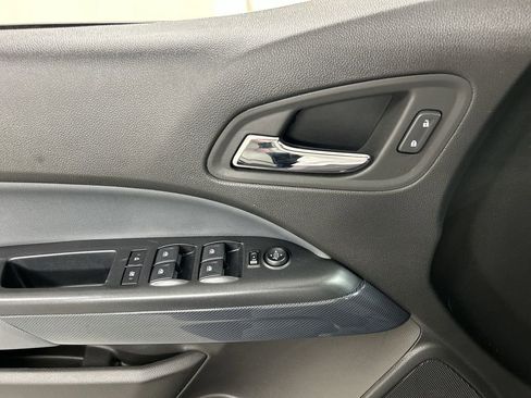 Used 2022 Chevrolet Colorado Z71 w/ Trail Boss Package AWD/4WD image 11