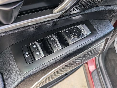 Used 2023 Kia Telluride S w/ S Sunroof Package FWD image 19
