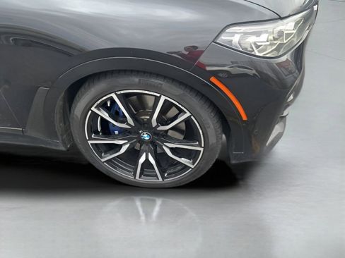 Used 2019 BMW X7 xDrive50i w/ M Sport Package image 12