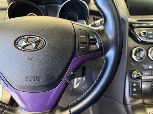 Used 2013 Hyundai Genesis 2.0T RWD image 17