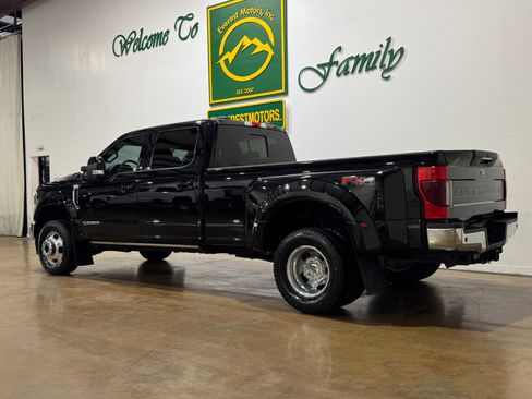 Used 2021 Ford F350 Lariat w/ Lariat Ultimate Package image 6